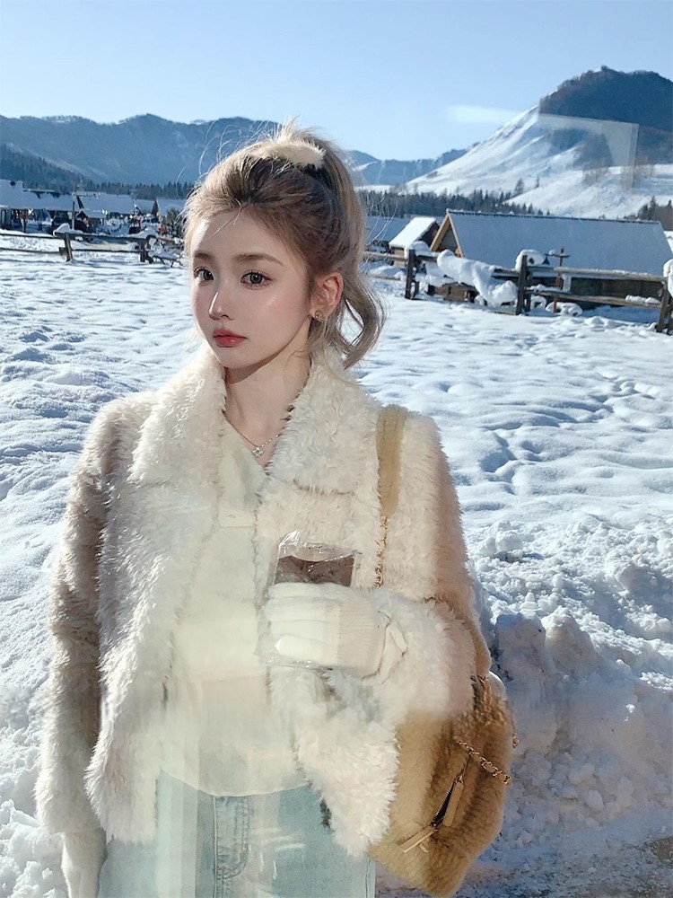 Lamb Wool Jacket For Woman Bik - огляд і ціна Street Fashion Look